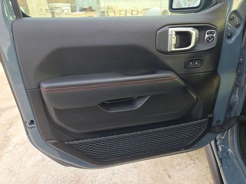 Certified 2024 Jeep Wrangler Unlimited Rubicon image 20