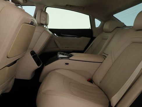 Used 2015 Maserati Quattroporte GTS image 29