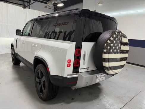 Used 2023 Land Rover Defender 110 SE AWD/4WD image 19