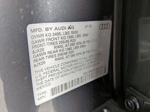 Certified 2025 Audi Q5 Prestige image 31