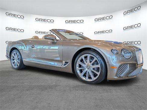 Used 2020 Bentley Continental GT image 2