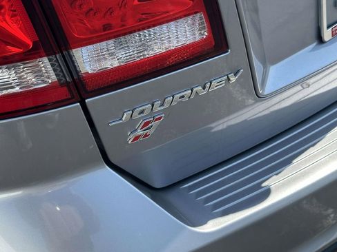 Used 2019 Dodge Journey GT w/ Driver Convenience Group image 10