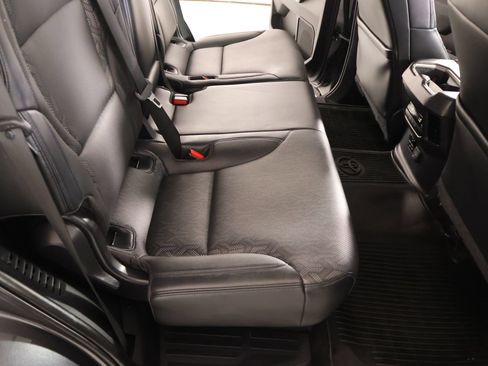 Used 2023 Toyota Sequoia Limited AWD/4WD image 15