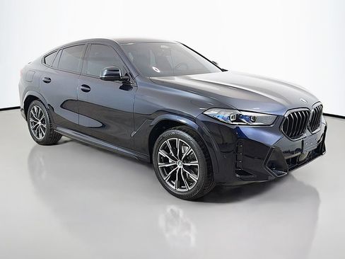 Used 2024 BMW X6 xDrive40i w/ Premium Package AWD/4WD image 2