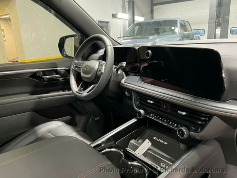 Used 2025 Chevrolet Tahoe RST w/ RST Capability Package image 28