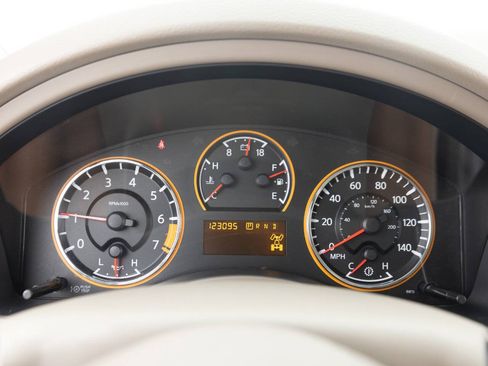 Used 2012 Nissan Armada Platinum AWD/4WD image 33