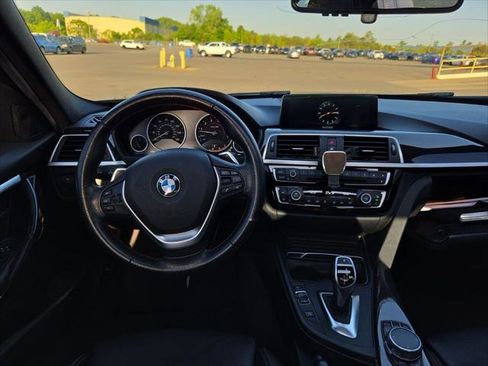 Used 2017 BMW 330i Sedan RWD image 13