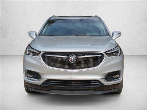Used 2020 Buick Enclave Essence w/ Sport Touring Edition image 5