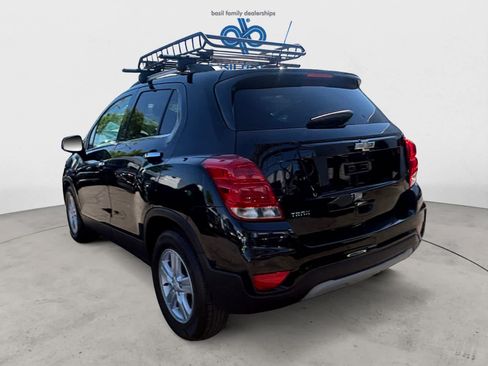 Used 2020 Chevrolet Trax LT w/ LT Convenience Package FWD image 5