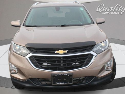 Used 2018 Chevrolet Equinox LT w/ Sun & Infotainment Package image 11