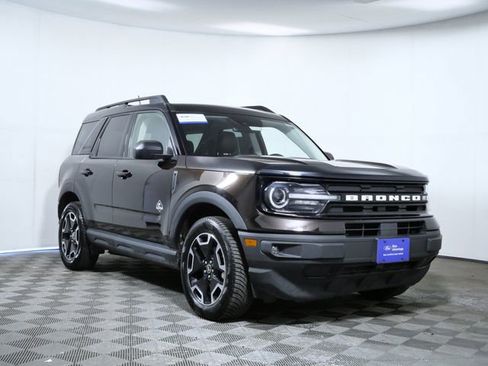 Certified 2021 Ford Bronco Sport Outer Banks AWD/4WD image 1