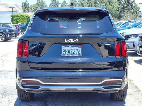 Certified 2023 Kia Sorento S w/ Panoramic Sunroof Package FWD image 5