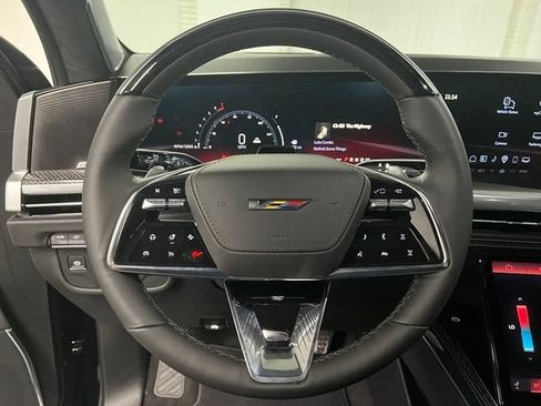 New 2026 Cadillac Escalade ESV V w/ LPO, ONYX Package AWD/4WD image 15