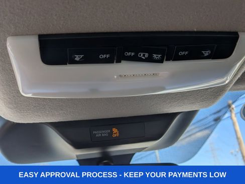 Used 2025 Nissan Kicks S image 25