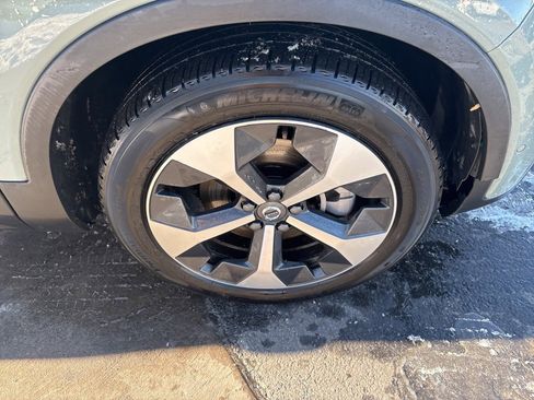 Certified 2025 Volvo XC40 B5 Plus image 14