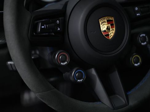 Used 2025 Porsche 911 GT3 RS RWD image 42