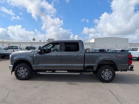 Used 2026 Ford F250 Lariat w/ FX4 Off-Road Package image 6