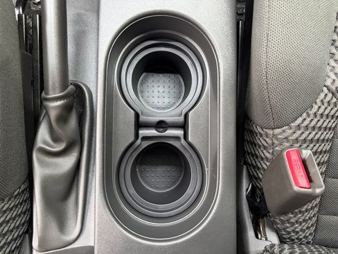 Used 2019 Nissan Frontier SV w/ Value Truck Package RWD image 35