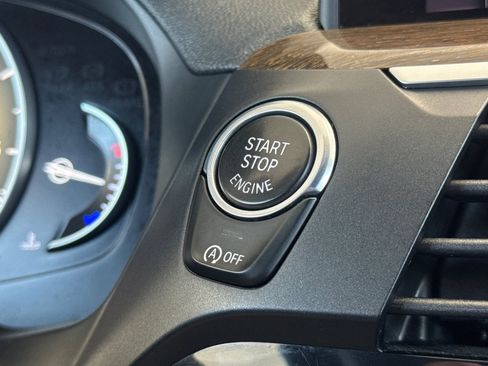 Used 2019 BMW X3 sDrive30i w/ Premium Package RWD image 34