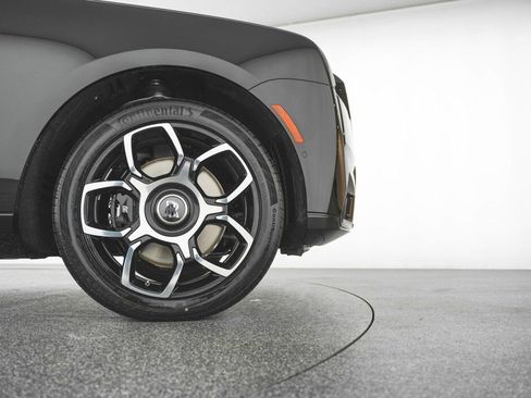 New 2025 Rolls-Royce Cullinan Black Badge image 17