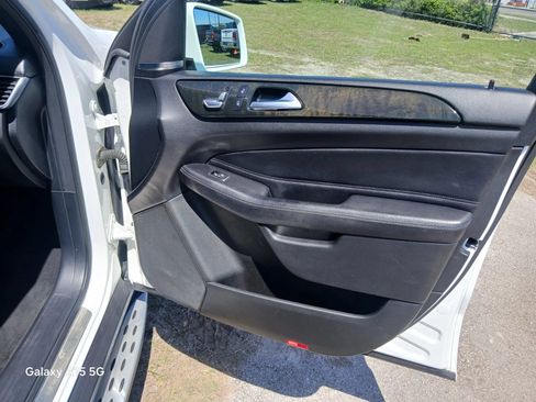 Used 2018 Mercedes-Benz GLE 350 w/ Premium 1 Package image 16
