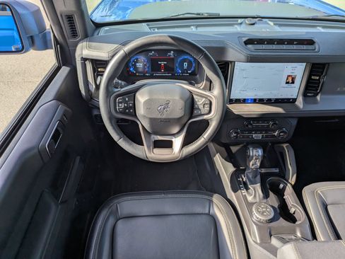 Certified 2025 Ford Bronco Badlands AWD/4WD image 34
