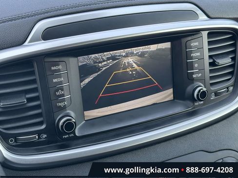 Used 2020 Kia Sorento LX image 25