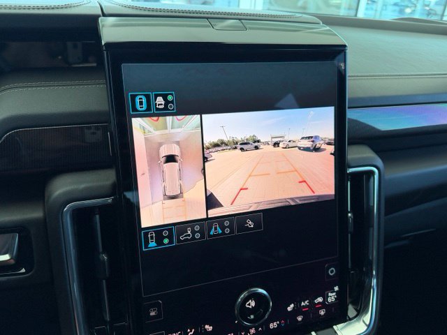 Used 2025 GMC Yukon Elevation RWD image 11