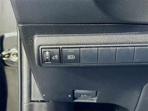 Used 2022 Toyota Corolla SE image 21