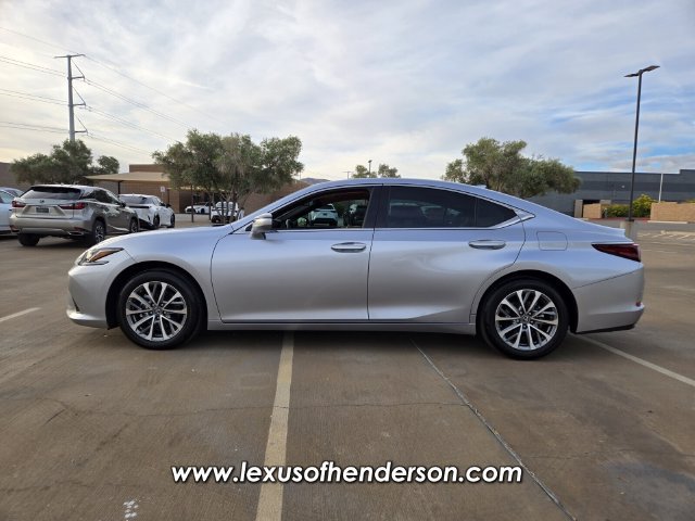 Used 2025 Lexus ES 350 w/ Accessory Package (Z2) FWD image 3