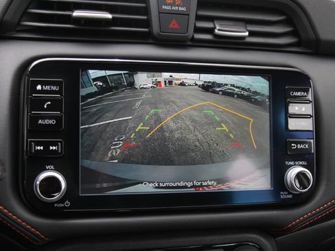 Certified 2025 Nissan Versa SR w/ Trunk Package FWD image 21