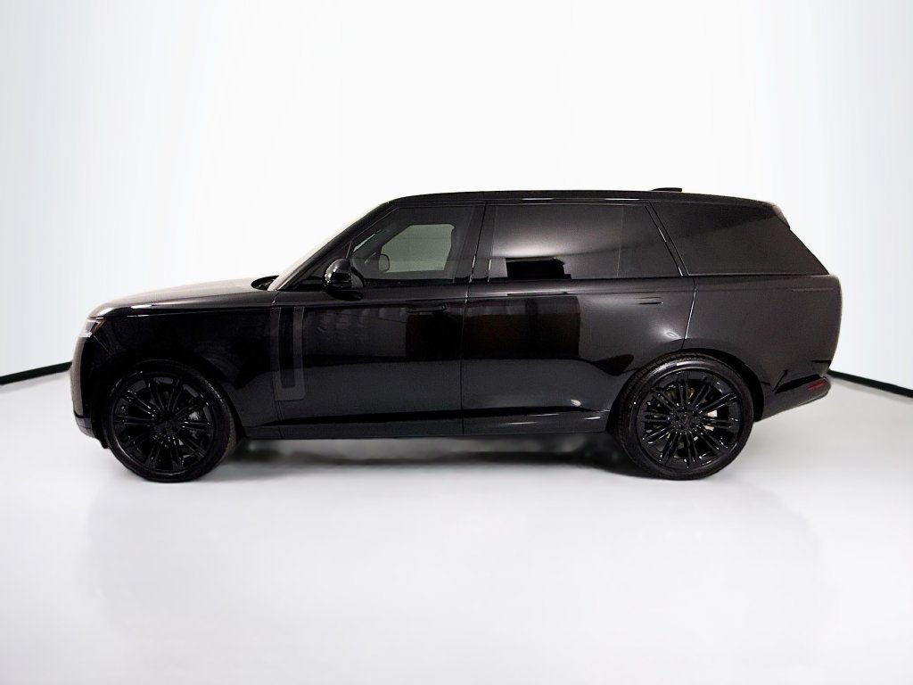 New 2026 Land Rover Range Rover Long Wheelbase SE AWD/4WD image 8