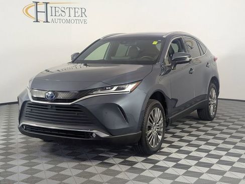 Used 2022 Toyota Venza Limited AWD/4WD image 4
