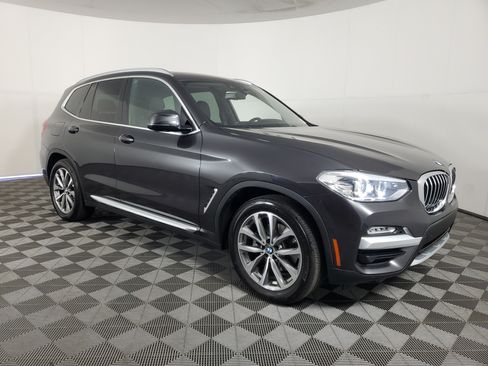 Used 2019 BMW X3 sDrive30i RWD image 2