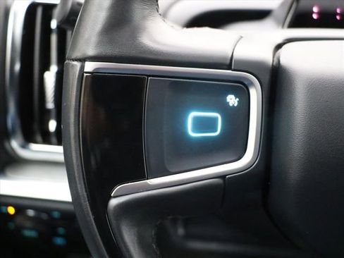 Used 2025 Ford Expedition Platinum image 27