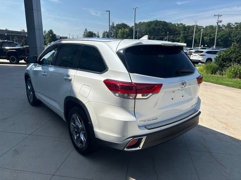 Used 2019 Toyota Highlander Limited Platinum AWD/4WD image 5