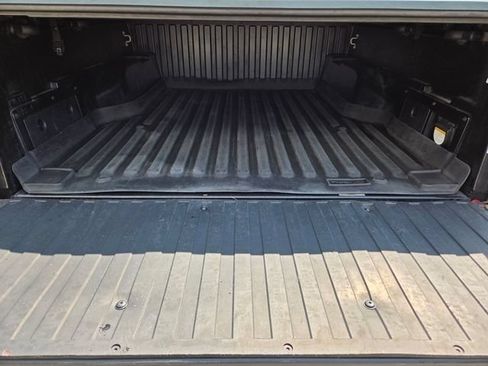 Used 2017 Toyota Tacoma Limited w/ Tow Package AWD/4WD image 30