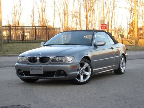 Used 2004 BMW 325Ci Convertible image 3