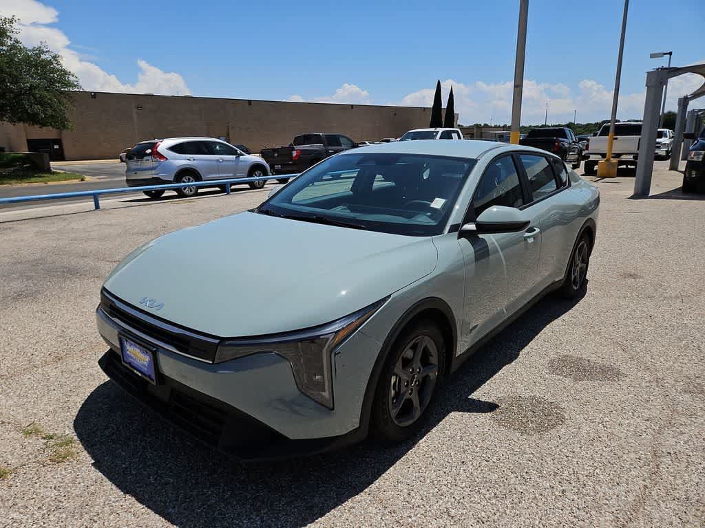 Used 2025 Kia K4 FWD image 4
