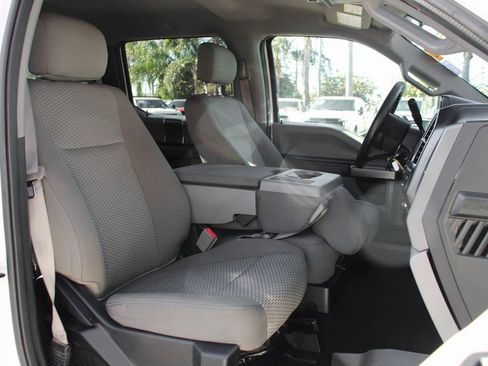 Used 2017 Ford F250 XLT w/ XLT Premium Package image 39