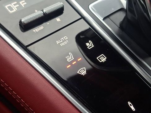 Certified 2023 Porsche Panamera GTS image 31