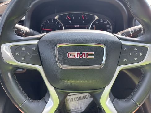 Used 2023 GMC Acadia SLT AWD/4WD image 33