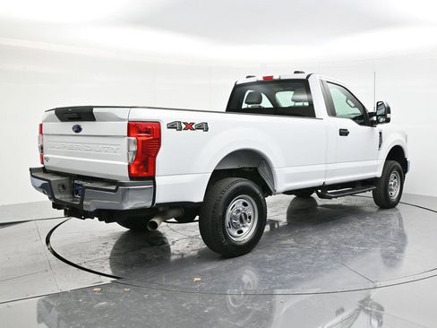Used 2022 Ford F250 XL w/ Power Equipment Group image 5