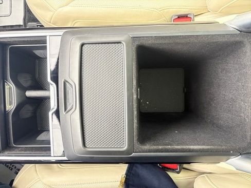 Used 2023 Land Rover Range Rover SE image 41