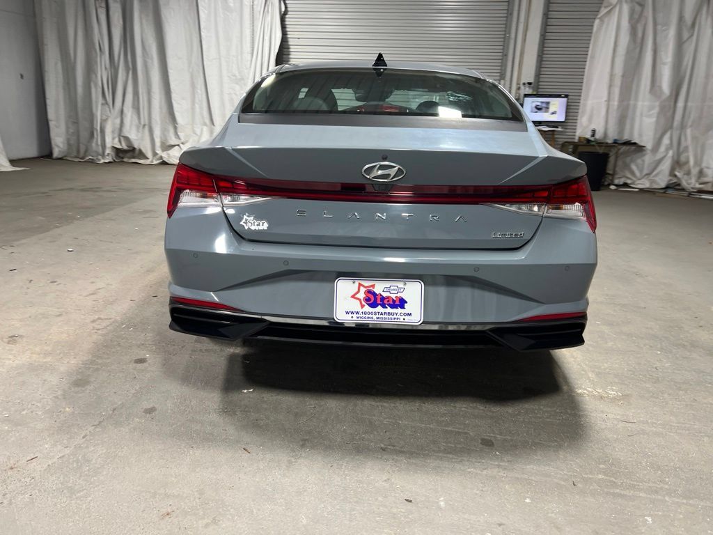 Used 2021 Hyundai Elantra Limited FWD image 6