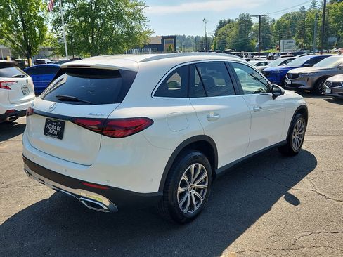 Used 2023 Mercedes-Benz GLC 300 4MATIC image 5