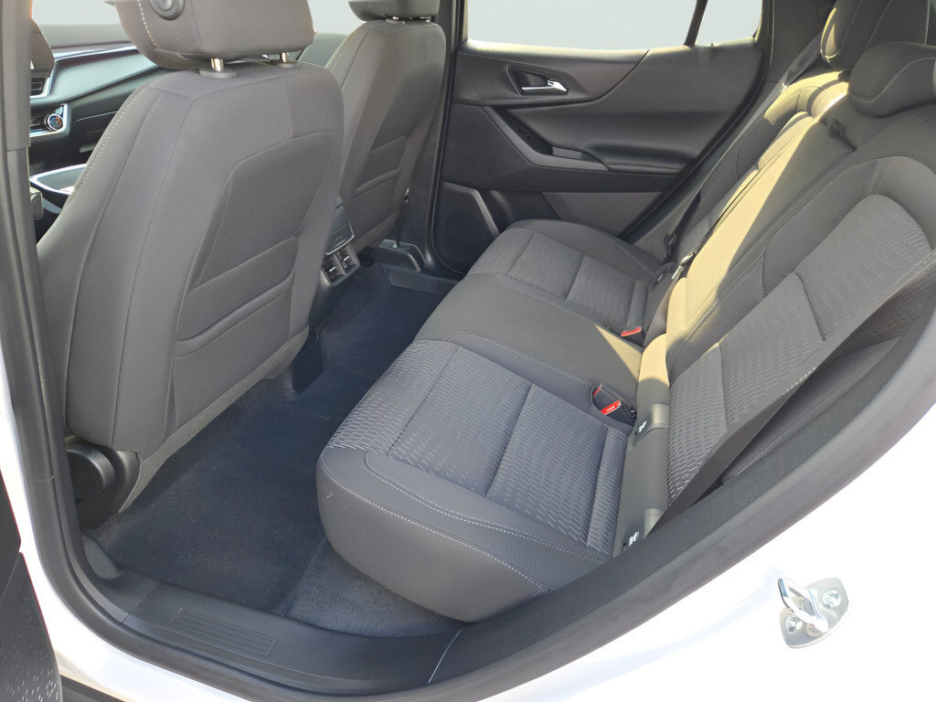 Certified 2025 Chevrolet Equinox LT FWD image 22