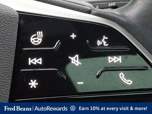 Used 2022 Audi Q4 e-tron Premium Plus w/ Premium Plus AWD/4WD image 29