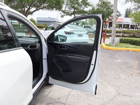Used 2021 Chevrolet Equinox Premier FWD image 28