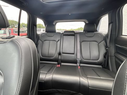 Used 2025 Jeep Grand Cherokee Limited w/ Black Appearance Package AWD/4WD image 26
